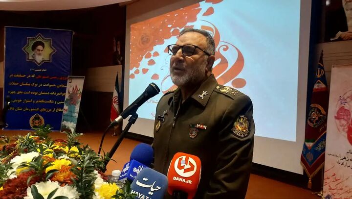 تجلیل از بانوان تاثیرگذار حوزه بهداشت با حضور فرمانده نزاجا و معاون امور زنان رئیس جمهور تجلیل از بانوان تاثیرگذار حوزه بهداشت با حضور فرمانده نزاجا و معاون امور زنان رئیس جمهور