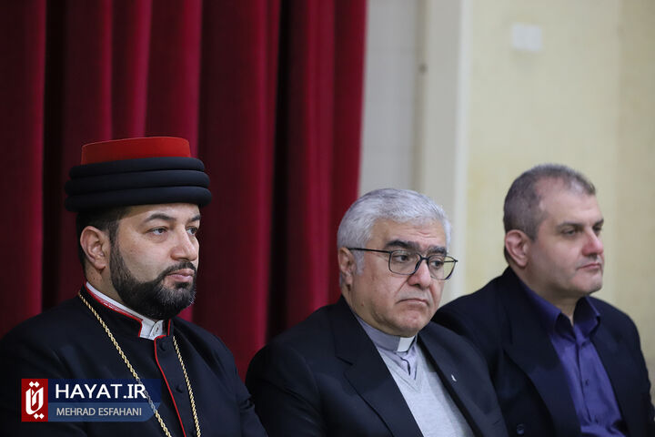 دیدار رئیس بنیاد شهید با خانواده شهدای مسیحی (آشوری)