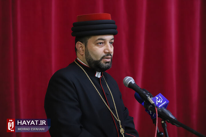 دیدار رئیس بنیاد شهید با خانواده شهدای مسیحی (آشوری)