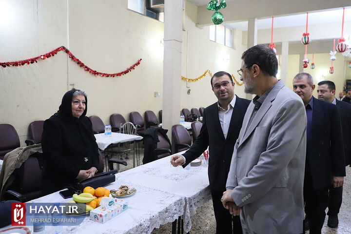 دیدار رئیس بنیاد شهید با خانواده شهدای مسیحی (آشوری)