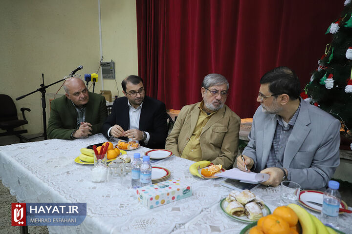 دیدار رئیس بنیاد شهید با خانواده شهدای مسیحی (آشوری)