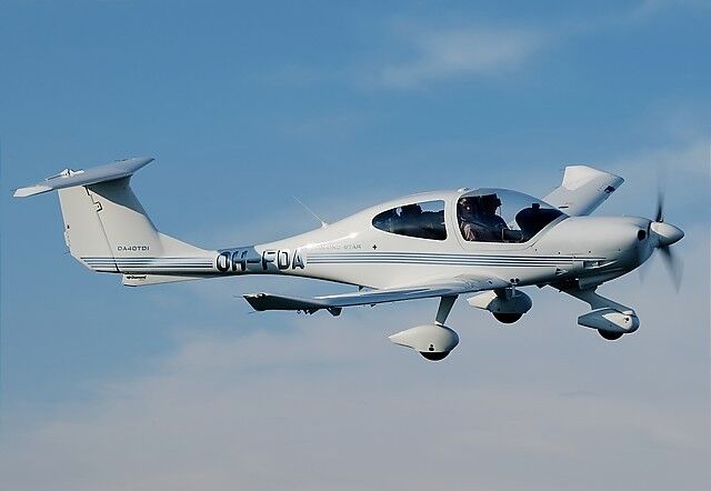 یک هواپیمای آموزشی اطراف کرج از رادار محو شد یک هواپیمای آموزشی اطراف کرج از رادار محو شد