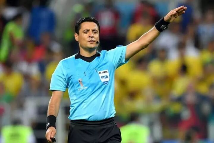 فغانی داور دیدار افتتاحیه جام ملتهای آسیا فغانی داور دیدار افتتاحیه جام ملتهای آسیا