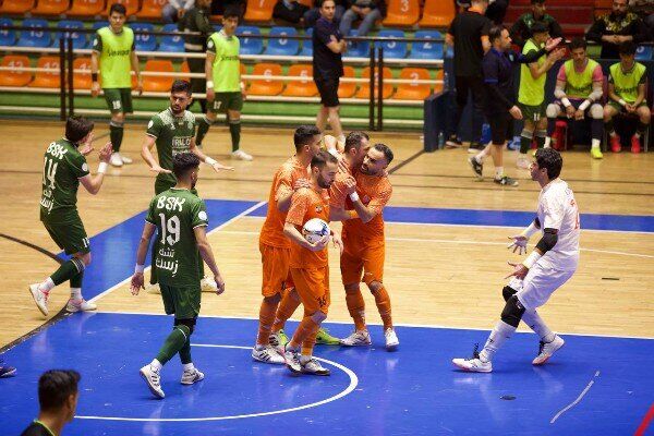 برد مس سونگون در مصاف با فولاد زرند در هفته نوزدهم لیگ برترفوتسال برد مس سونگون در مصاف با فولاد زرند در هفته نوزدهم لیگ برترفوتسال