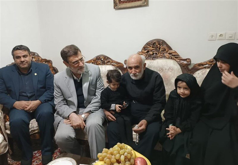 دیدار معاون رئیس جمهور با خانواده شهیدان «مریم قوچانی غروی» و «فاطمه دهقانی» + تصاویر