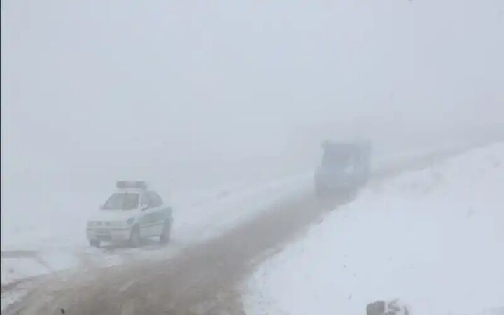  برف راه ارتباطی ۳۸ روستا در استان کردستان را مسدود کرد