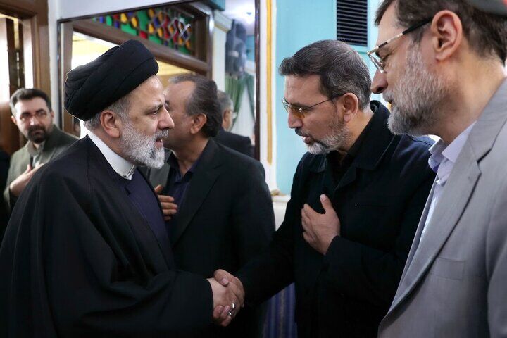 مراسم بزرگداشت شهدای کرمان با حضور رییسجمهور برگزار شد مراسم بزرگداشت شهدای کرمان با حضور رییسجمهور برگزار شد