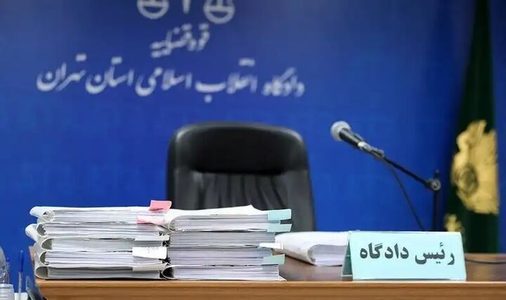 الهه محمدی و نیلوفر حامدی پس از مرخصی درمانی به زندان بازمیگردند الهه محمدی و نیلوفر حامدی پس از مرخصی درمانی به زندان بازمیگردند