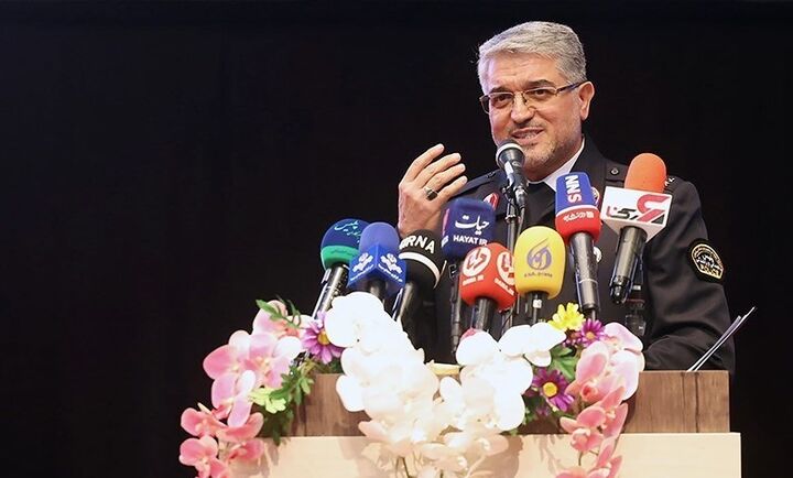 برخورد قاطع پلیس با پلاک مخدوشی خودروها در شهرها و جادهها برخورد قاطع پلیس با پلاک مخدوشی خودروها در شهرها و جادهها