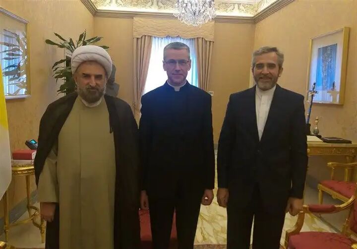 دیدار باقری با معاون وزیر خارجه واتیکان دیدار باقری با معاون وزیر خارجه واتیکان