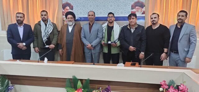 اهدای هدایای مقام معظم رهبری به قهرمانان کهگیلویه و بویراحمدی مسابقات هانگژوی چین اهدای هدایای مقام معظم رهبری به قهرمانان کهگیلویه و بویراحمدی مسابقات هانگژوی چین