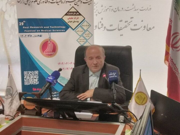 فعالیت ۴۷ درصد از دانشمندان کشور در حوزه سلامت فعالیت ۴۷ درصد از دانشمندان کشور در حوزه سلامت