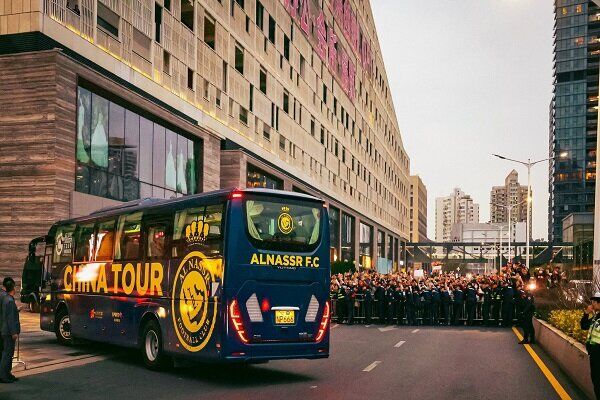 استقبال ۱۰ هزار نفری چینیها از رونالدو استقبال ۱۰ هزار نفری چینیها از رونالدو