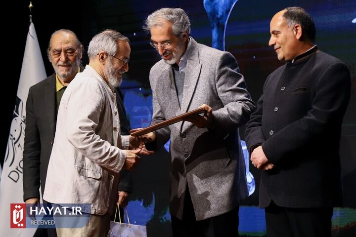 مراسم افتتاحیه چهل و دومین جشنواره تئاتر فجر