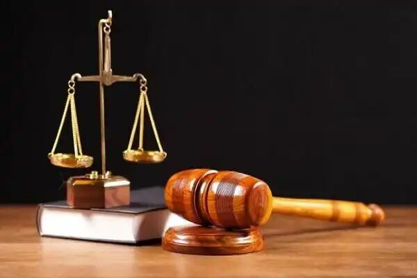 بازداشت سرشاخه اصلی شرکت لاکسون بازداشت سرشاخه اصلی شرکت لاکسون