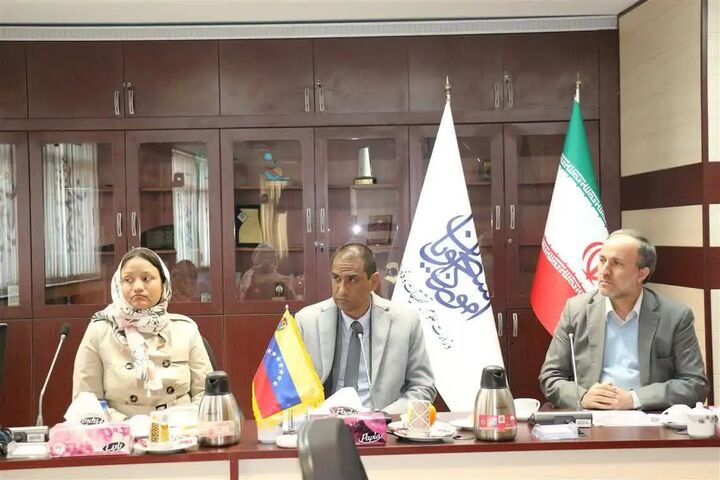 لزوم توسعه و تقویت روابط دانشگاهی، جذب و تبادل دانشجو بین دو کشور ایران و ونزوئلا لزوم توسعه و تقویت روابط دانشگاهی، جذب و تبادل دانشجو بین دو کشور ایران و ونزوئلا