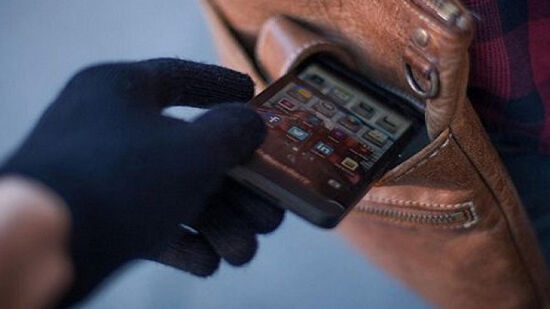 دزد بد شانس به طرز عجیبی به دست مردم لت و پار شد! +فیلم دزد بد شانس به طرز عجیبی به دست مردم لت و پار شد! +فیلم