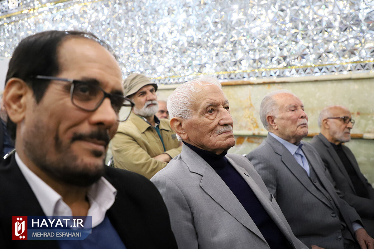 بزرگداشت پدران شهدا در مراسم «باباجان سلام»/ اعزام پزشک به منازل والدین معظم شهدا با هدف چکاپ وضعیت سلامتی آنها