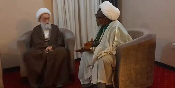 شیخ ابراهیم زکزاکی و آیتالله عیسی قاسم در قم با هم دیدار کردند شیخ ابراهیم زکزاکی و آیتالله عیسی قاسم در قم با هم دیدار کردند