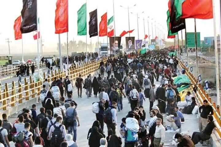 ازدحام زائران در مرز مهران ازدحام زائران در مرز مهران