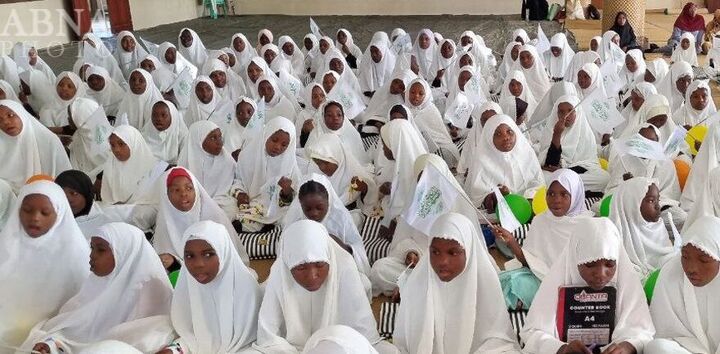 جشن میلاد حضرت علی(ع) در اوگاندا با حضور رئیس سازمان اوقاف برگزار شد جشن میلاد حضرت علی(ع) در اوگاندا با حضور رئیس سازمان اوقاف برگزار شد