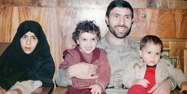 توصیه های پدرانه شهید صیاد شیرازی به دخترش توصیه های پدرانه شهید صیاد شیرازی به دخترش