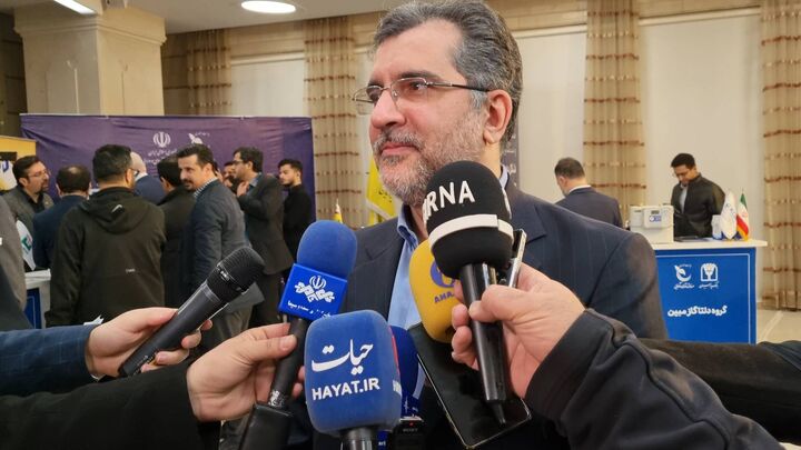 توافق ۸ همتی با ۳ بانک برای تامین ضمانت نامه بانکی شرکتهای دانش بنیان + فیلم توافق ۸ همتی با ۳ بانک برای تامین ضمانت نامه بانکی شرکتهای دانش بنیان + فیلم