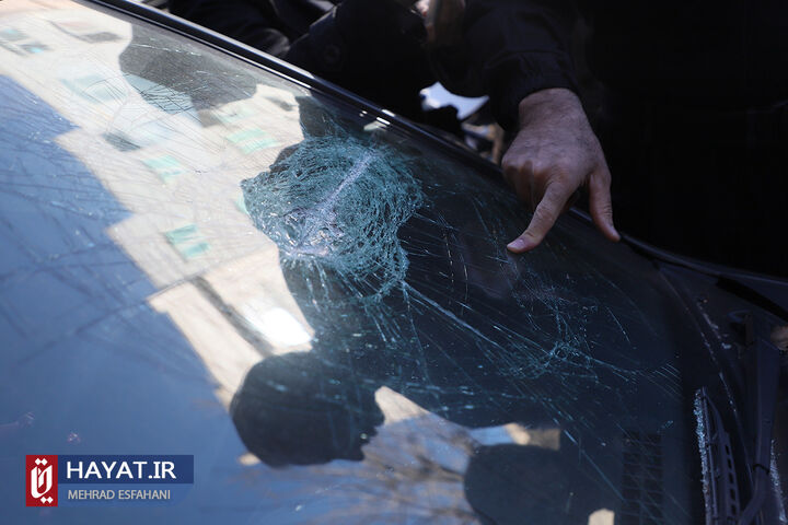 بازسازی صحنه جرم عاملان تخریب خودروهای شهروندان در خیابان مالک اشتر