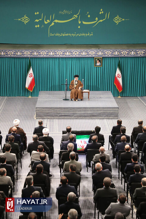 دیدار تولیدکنندگان و فعالان اقتصادی با رهبر معظم انقلاب