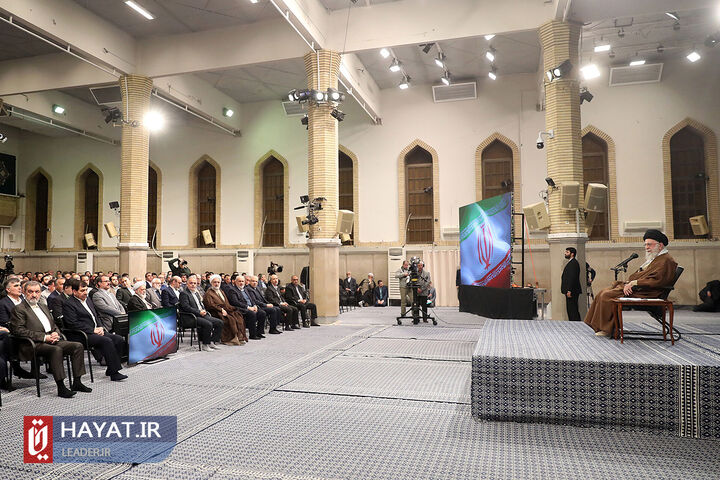 دیدار تولیدکنندگان و فعالان اقتصادی با رهبر معظم انقلاب