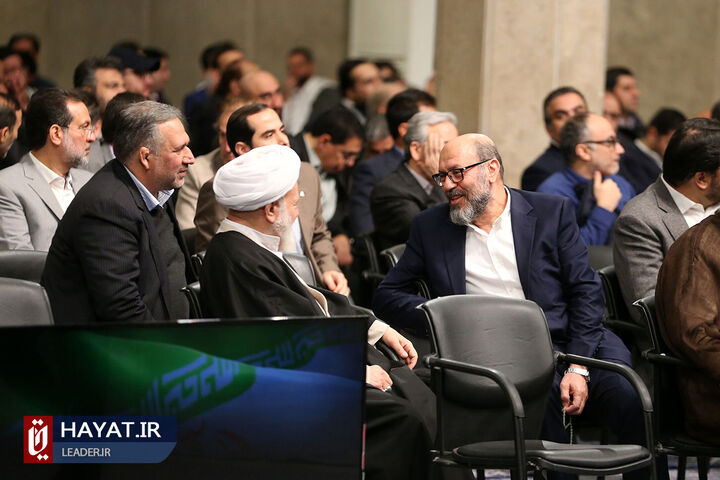 دیدار تولیدکنندگان و فعالان اقتصادی با رهبر معظم انقلاب