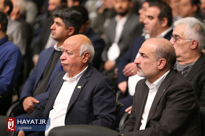 دیدار تولیدکنندگان و فعالان اقتصادی با رهبر معظم انقلاب