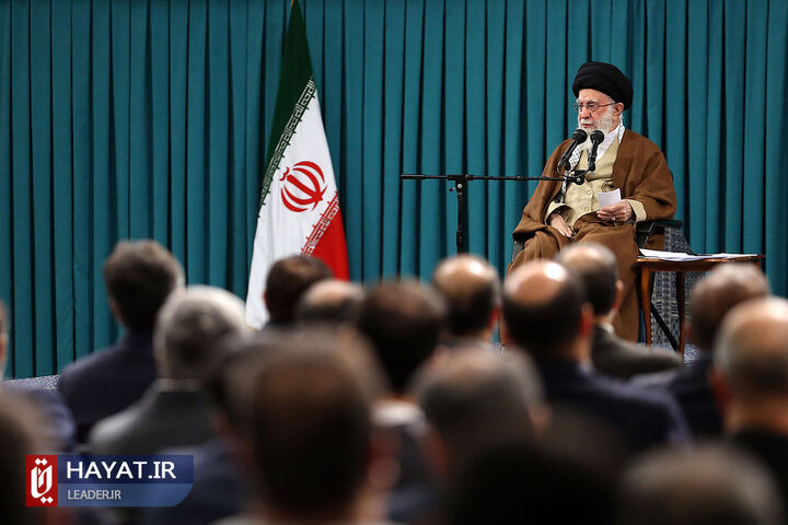 دیدار تولیدکنندگان و فعالان اقتصادی با رهبر معظم انقلاب