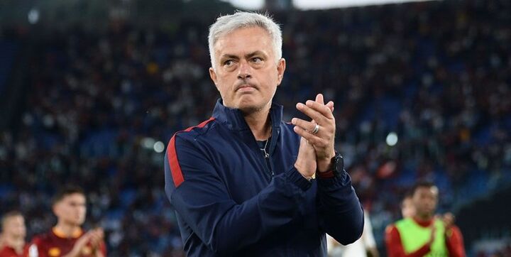 آقای خاص در مسیر نیوکمپ آقای خاص در مسیر نیوکمپ