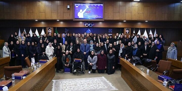 مراسم تجلیل از بانوان تاثیر گذار در ورزش برگزار شد مراسم تجلیل از بانوان تاثیر گذار در ورزش برگزار شد