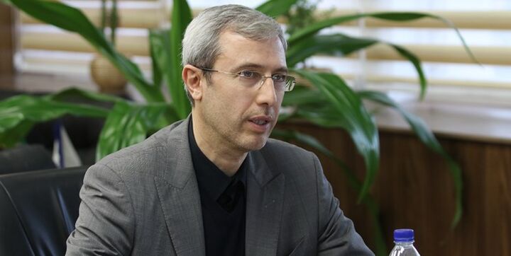 نامزدی که در انتخابات با خودش رقابت میکند نامزدی که در انتخابات با خودش رقابت میکند