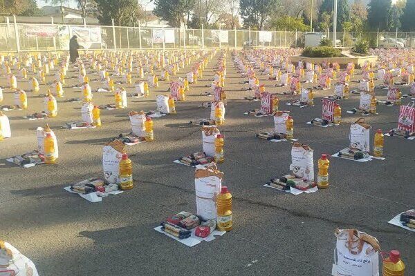 ۳۲۰ بسته کمک معیشتی بین خانوادههای زندانیان نیازمند توزیع شد ۳۲۰ بسته کمک معیشتی بین خانوادههای زندانیان نیازمند توزیع شد