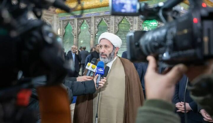 گفتمان انقلاب و مکتب حضرت امام خمینی(ره) شنوندگان بسیاری در جهان دارد گفتمان انقلاب و مکتب حضرت امام خمینی(ره) شنوندگان بسیاری در جهان دارد