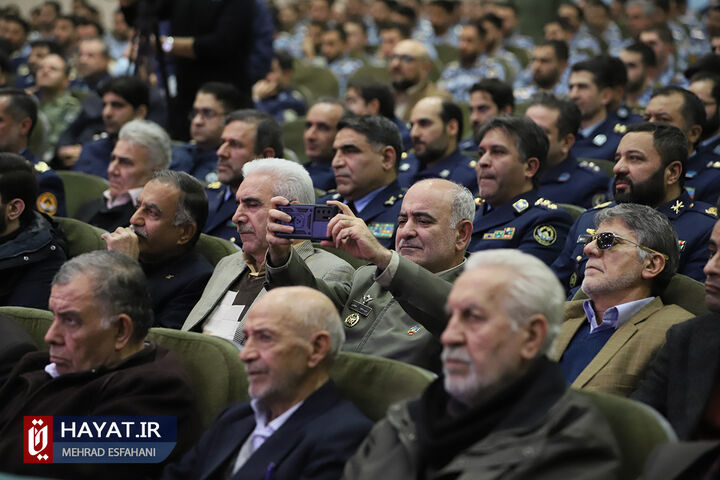 مراسم تقدیر و اعطای نشان افتخار به پیشکسوتان نیروی هوایی ارتش