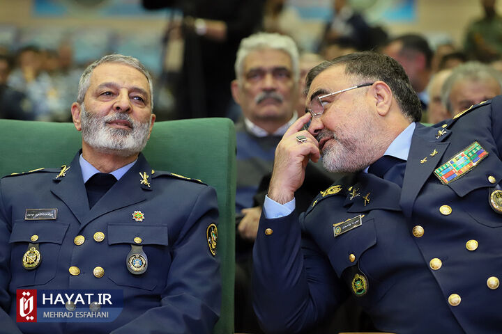 مراسم تقدیر و اعطای نشان افتخار به پیشکسوتان نیروی هوایی ارتش