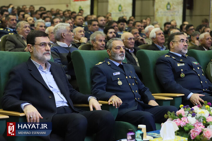 مراسم تقدیر و اعطای نشان افتخار به پیشکسوتان نیروی هوایی ارتش