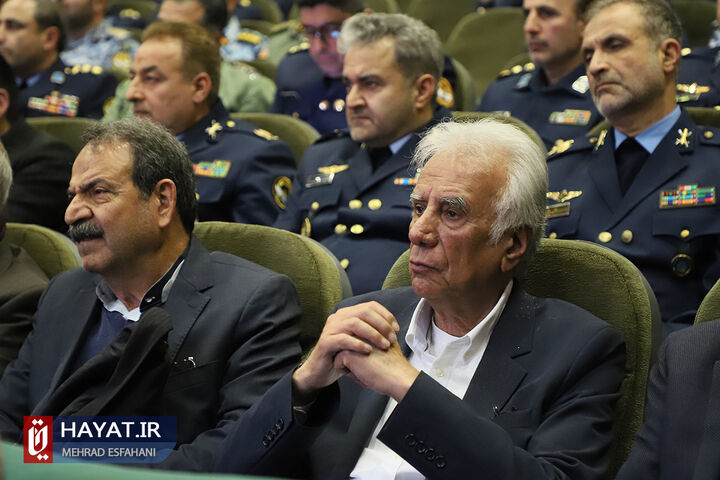 مراسم تقدیر و اعطای نشان افتخار به پیشکسوتان نیروی هوایی ارتش