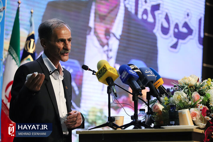 مراسم تقدیر و اعطای نشان افتخار به پیشکسوتان نیروی هوایی ارتش