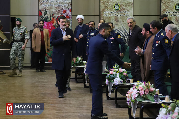 مراسم تقدیر و اعطای نشان افتخار به پیشکسوتان نیروی هوایی ارتش