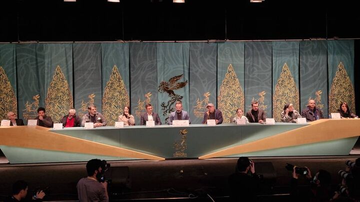 نشست خبری «نپتون» برگزار شد/ اگر غلامرضا پودینه چهره بود وزیر از او عذرخواهی میکرد  نشست خبری «نپتون» برگزار شد/ اگر غلامرضا پودینه چهره بود وزیر از او عذرخواهی میکرد