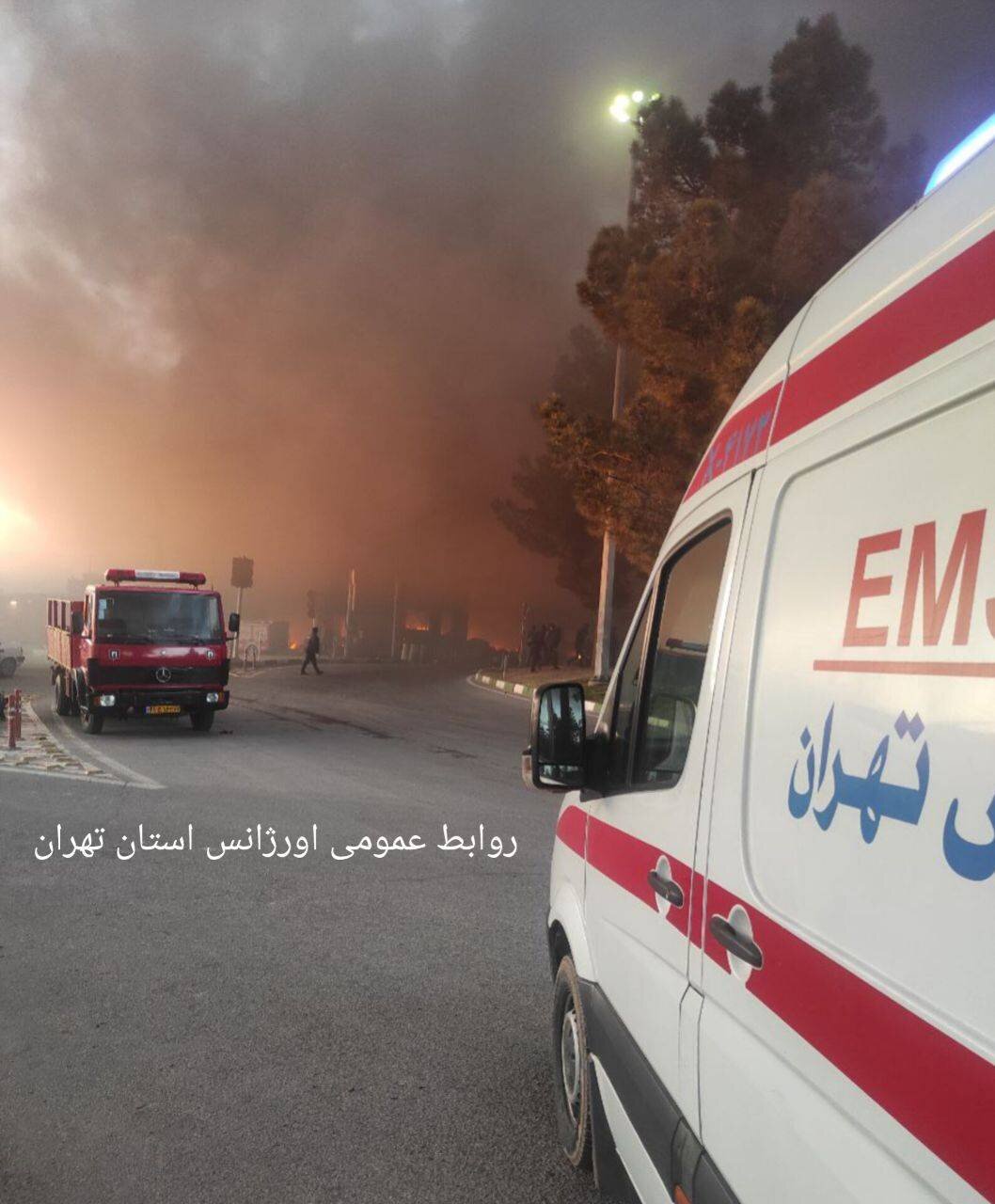 فیلم حریق در انبار لاستیک در خاور شهر