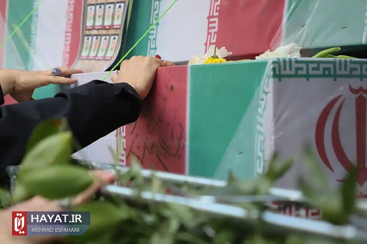 برگزاری مراسم وداع با شهید فاطمیون در معراج شهدا + عکس برگزاری مراسم وداع با شهید فاطمیون در معراج شهدا + عکس