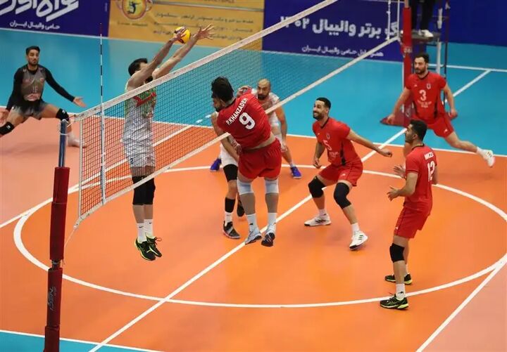 ماراتن جنجالی کویر به سود ایفاسرام تمام شد/ طبیعت از سد فولاد گذشت ماراتن جنجالی کویر به سود ایفاسرام تمام شد/ طبیعت از سد فولاد گذشت