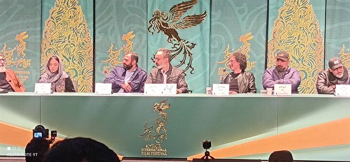 نشست خبری فیلم «آبی روشن» برگزار شد/ باید فیلمی صادقانه بسازیم نشست خبری فیلم «آبی روشن» برگزار شد/ باید فیلمی صادقانه بسازیم