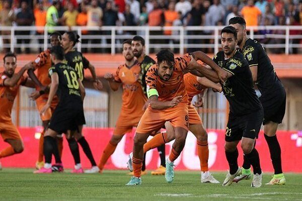 شکست «کیا» از «ذوب آهن» و صعود تراکتور/ فولاد حذف شد شکست «کیا» از «ذوب آهن» و صعود تراکتور/ فولاد حذف شد